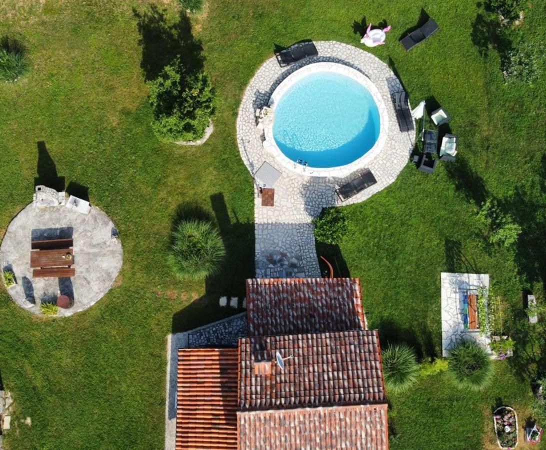 Holiday House Vuki Nedeščina Bagian luar foto